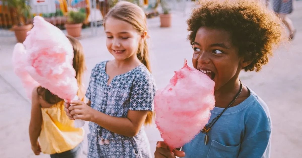cotton candy and candy floss